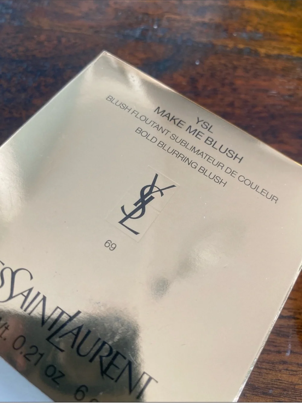 Yves Saint Laurent Make Me Blush Compact in Gold